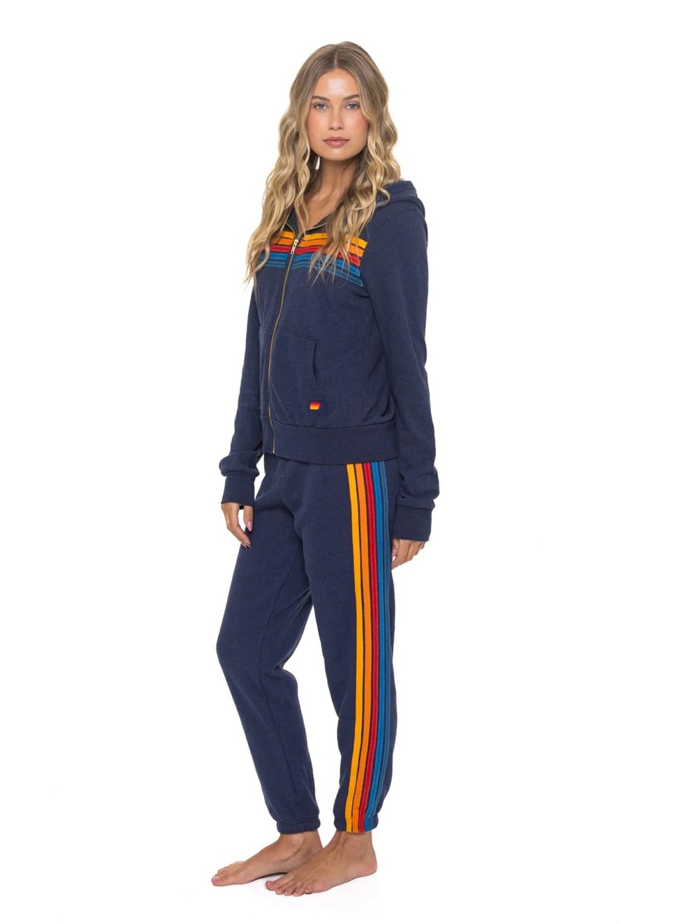 5 Stripe sweatpants in Navy
Aviator Nation